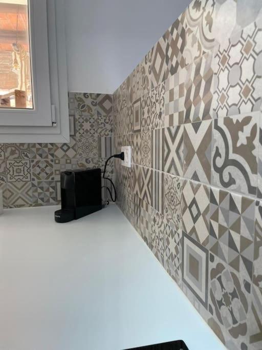 Habitacion Roca Foradada En Casa Cami De Les Aiguees Monistrol De Montserrat المظهر الخارجي الصورة