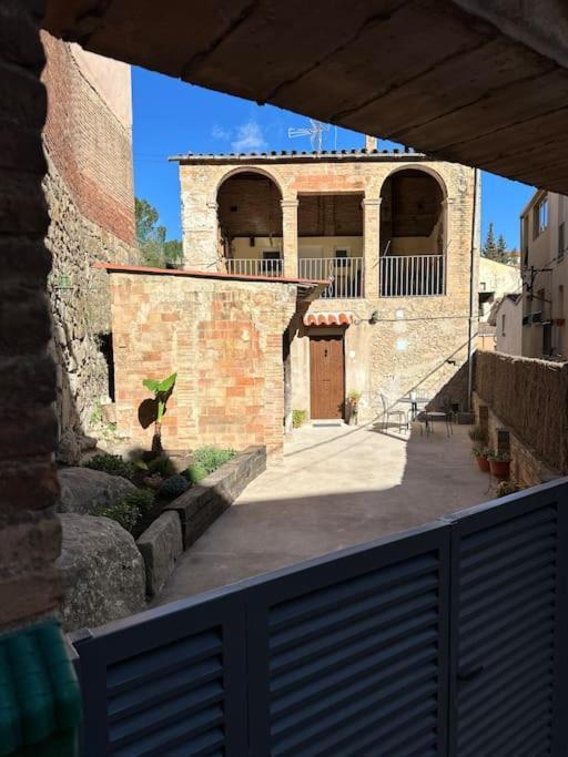 Habitacion Roca Foradada En Casa Cami De Les Aiguees Monistrol De Montserrat المظهر الخارجي الصورة