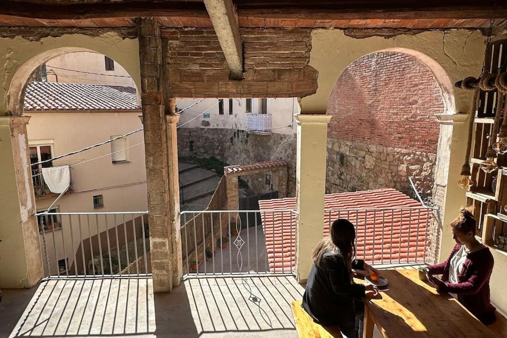 Habitacion Roca Foradada En Casa Cami De Les Aiguees Monistrol De Montserrat المظهر الخارجي الصورة