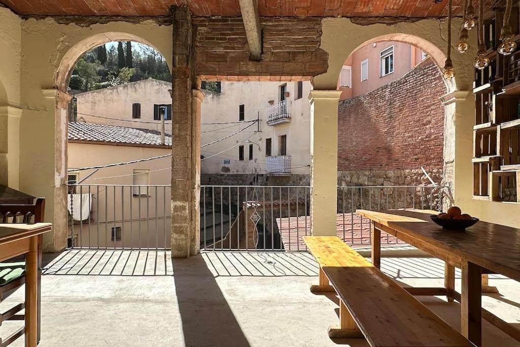 Habitacion Roca Foradada En Casa Cami De Les Aiguees Monistrol De Montserrat المظهر الخارجي الصورة